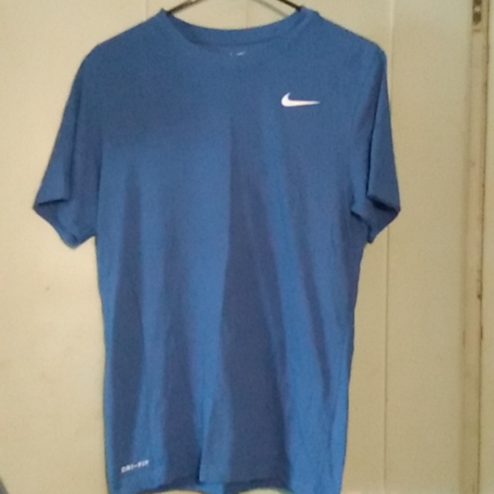 Men's Nike tee